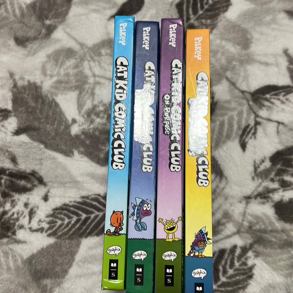Cat kid comic club books!! Great pick for young readers. A really great bundle